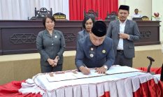 DPRD Halut Dan Pemkab Teken KUA-PPAS 2026, Target Pendapatan Daerah Capai Rp. 1,07 Triliun