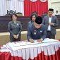 Bupati Halut, Dr. Piet Hein Babua dan Pimpinan DPRR menandatangani KUA-PPAD 2026.(Foto/Faisal)