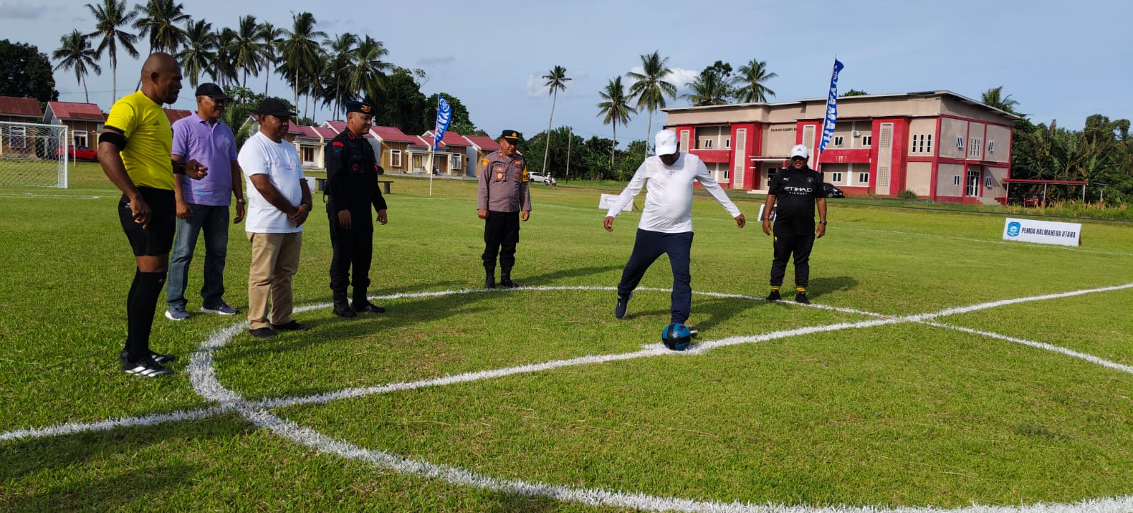 Wabup Halut Buka Turnamen Brimob Cup 2025