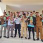Kadispora Halut sambut kontinen pencak silat yang raih juara umum II tingkat nasional di kantor Bupati.(foto/Chalo)