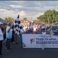 Wakil Bupati Halut melepas pawai Ta'aruf menuju puncak Milad Muhammadiyah ke-113.(foto/Chalo)