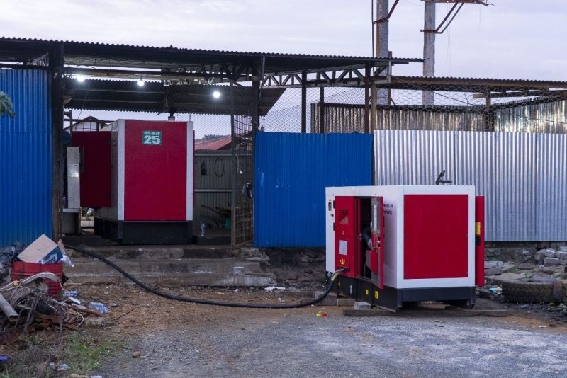 Mesin genset bantuan Harita Nickel untuk mengaliri listrik di Desa Kawasi.