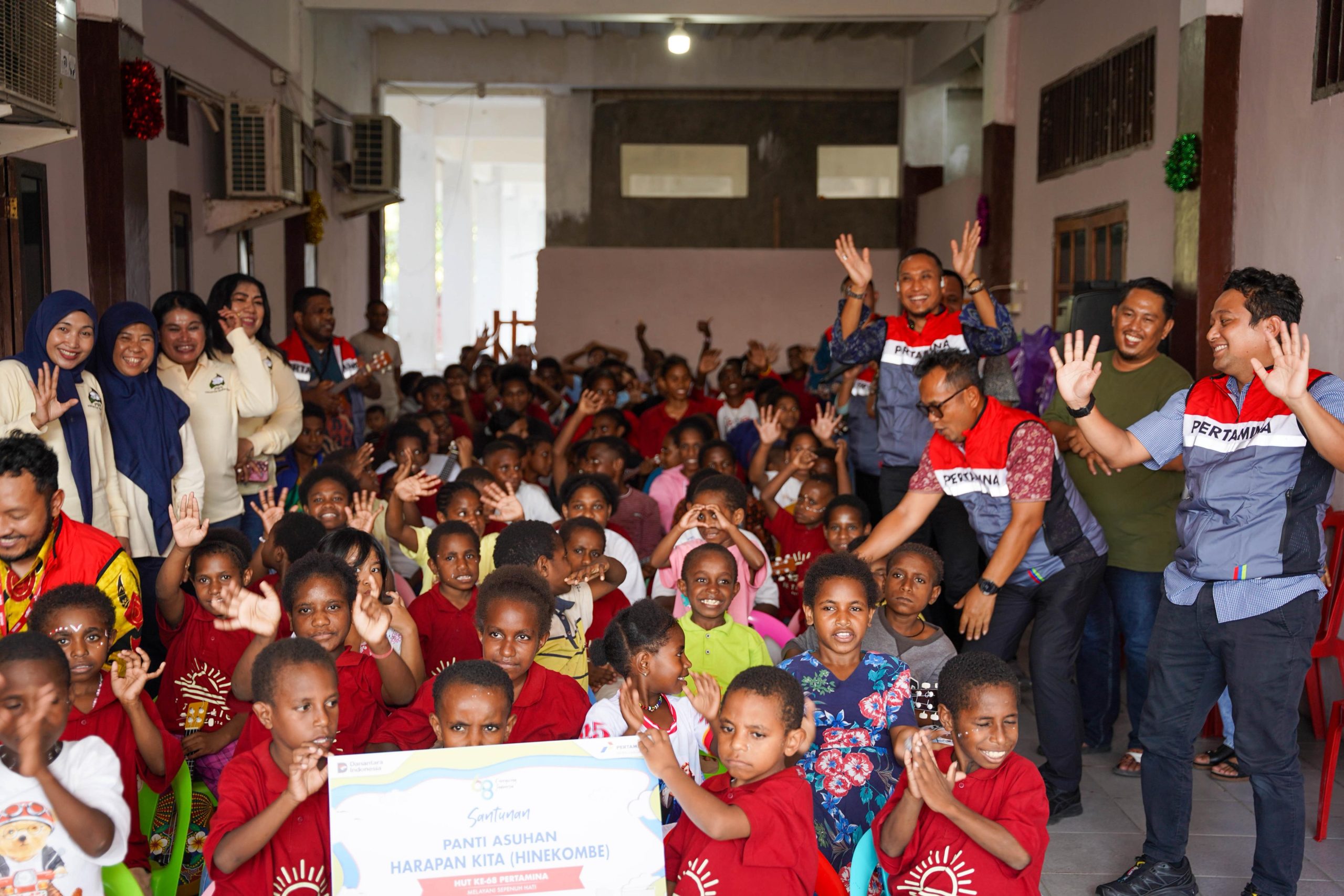 Rayakan HUT Ke-68, Pertamina Patra Niaga Papua Maluku Berbagi Kebahagiaan Bersama 375 Anak Yatim