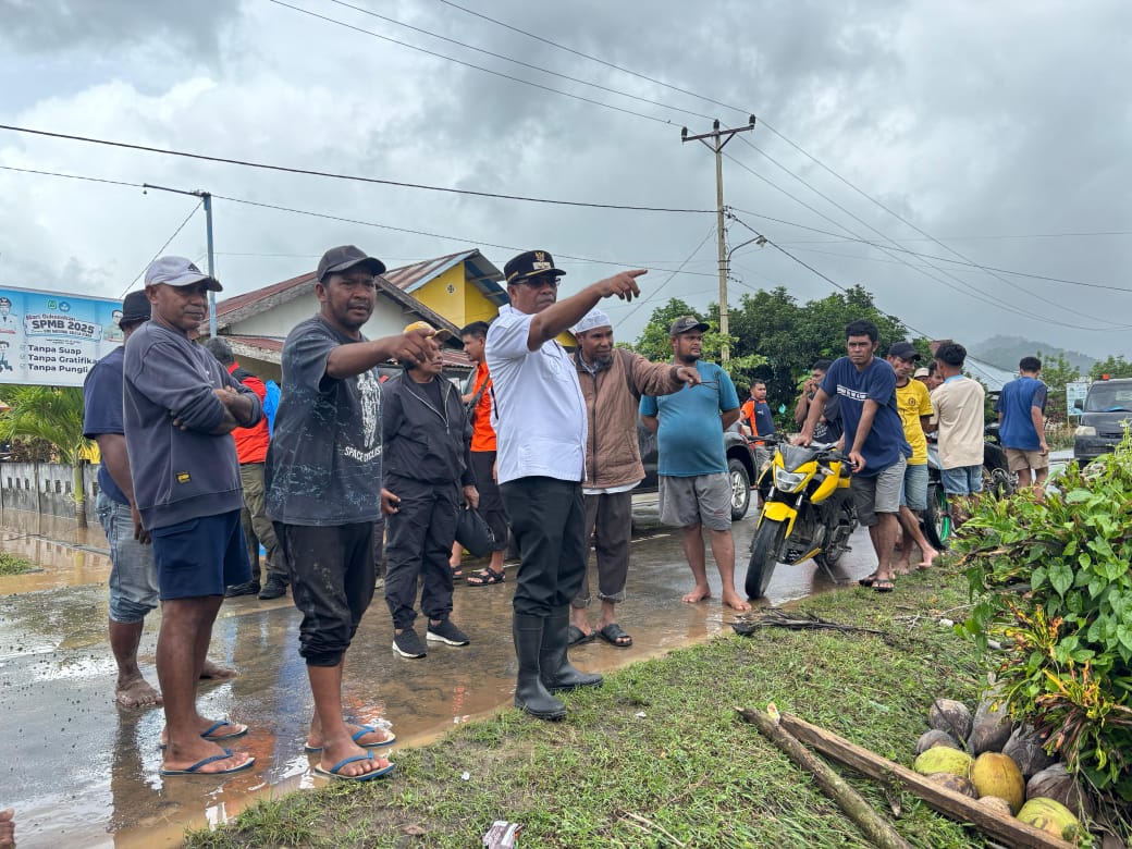Wabup Halut Turun Ke Lokasi Banjir Galela Utara, Dua Jembatan Trans Galela–Loloda Terancam Lumpuh