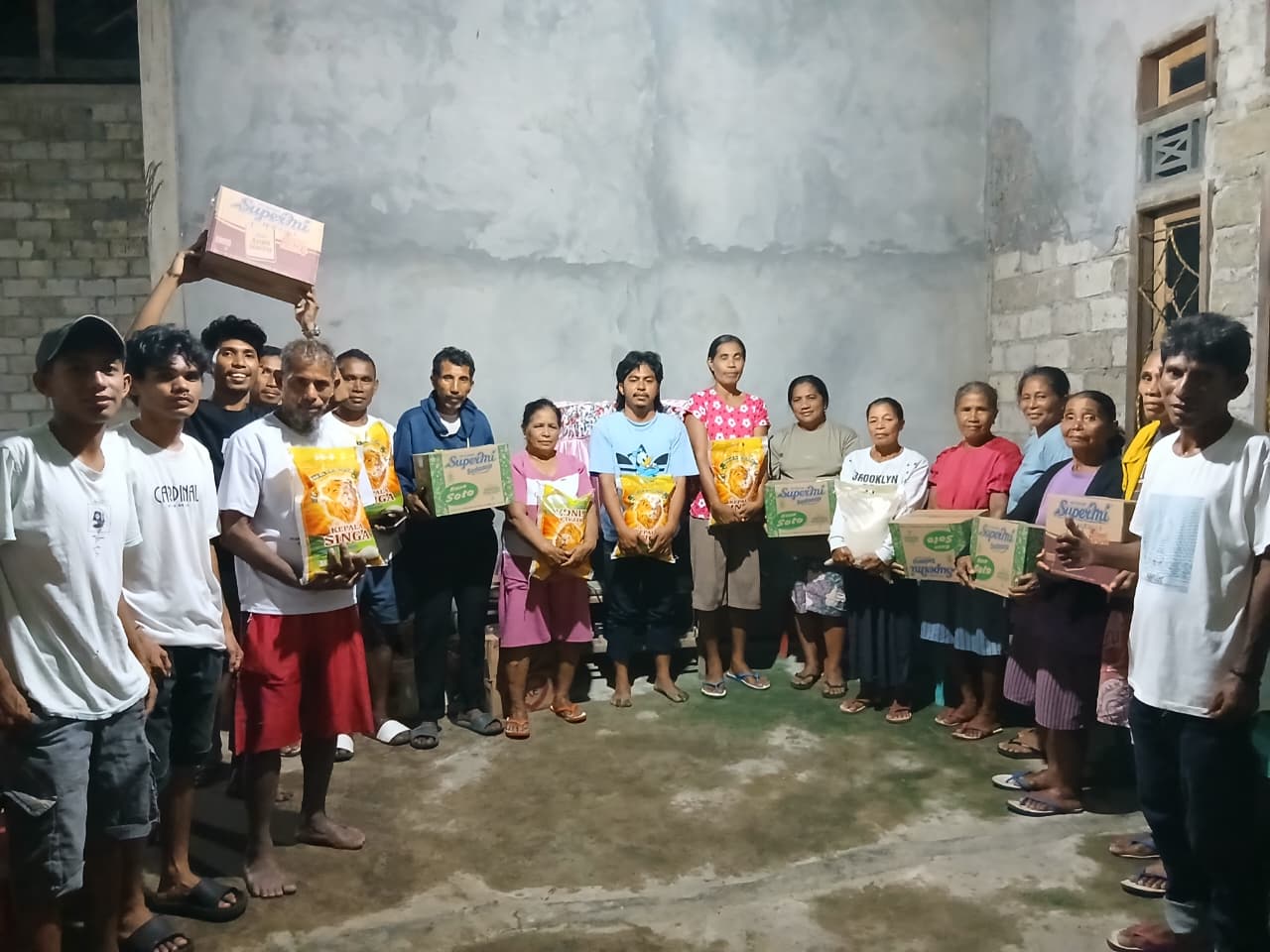 AMPP-TOGAMMOLOKA Salurkan Bantuan Untuk Korban Banjir Di Halmahera Utara