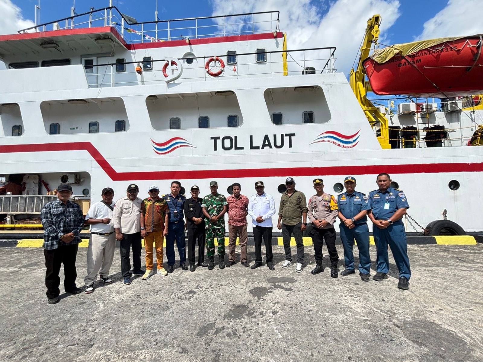 KM Sabuk Nusantara 115 Kembali Berlabuh Di Galela, Wabup Halut : Ini Sejarah Baru Transportasi Laut