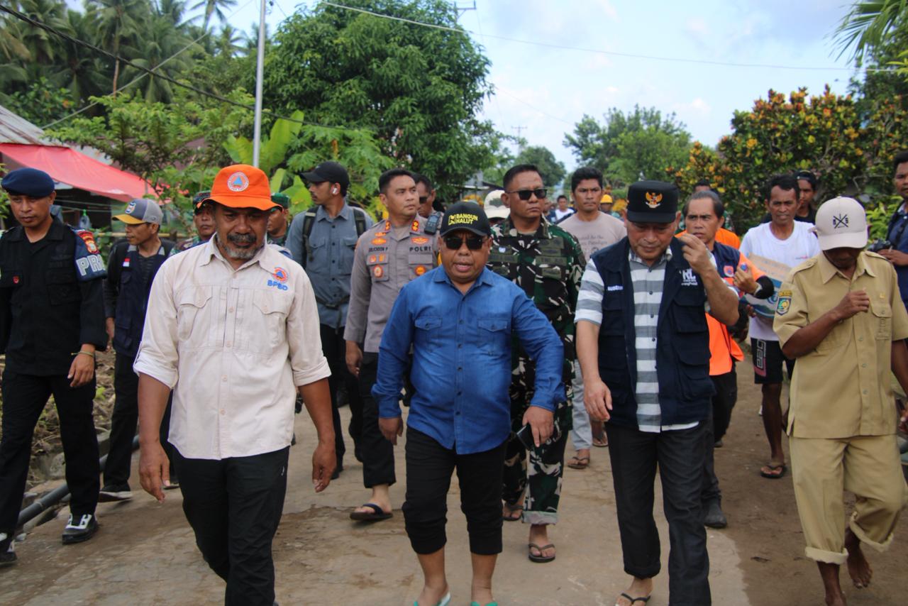 Wagub Malut Dan Bupati Halut Tinjau Lokasi Banjir Di Desa Doitia