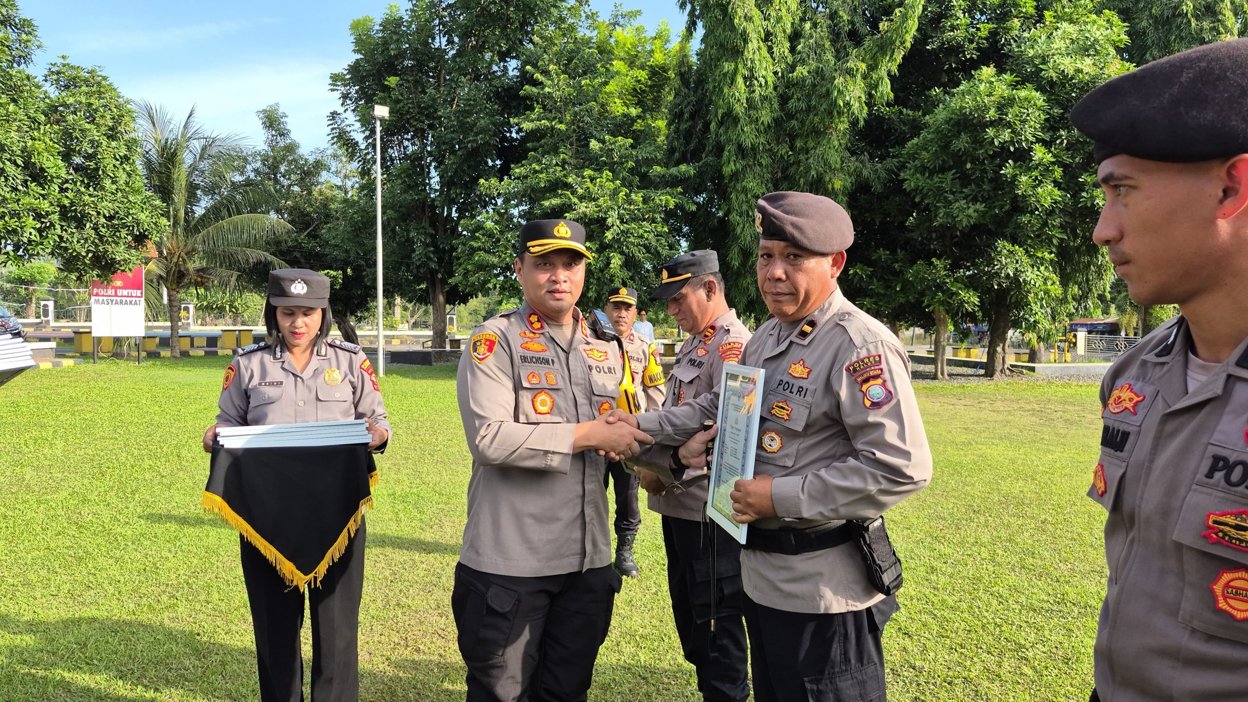 Berhasil Jalankan Misi Kemanusiaan, 27 Personil Dapat Penghargaan Dari Kapolres Halut