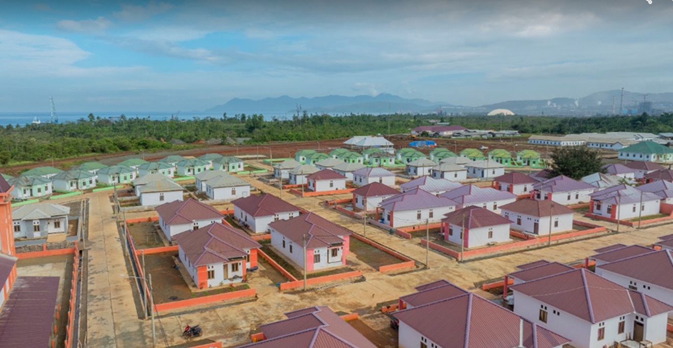 Warga Kawasi Nikmati Fasilitas Umum 24 Jam di Pemukiman Baru