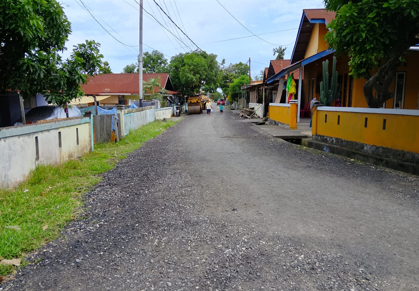 Proyek Jalan Hotmix Rp. 2,4 Miliar Di Desa Rawajaya Diduga Mangkrak, Warga Curiga Pemda Halut Takut Tegur Kontraktor