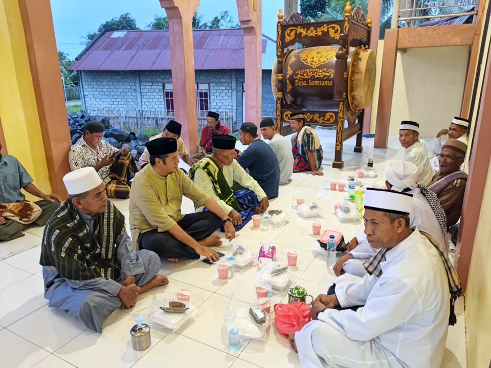 Rajut Kebersamaan, NHM Sambangi Masyarakat Lingkar Tambang Sepanjang Ramadan 