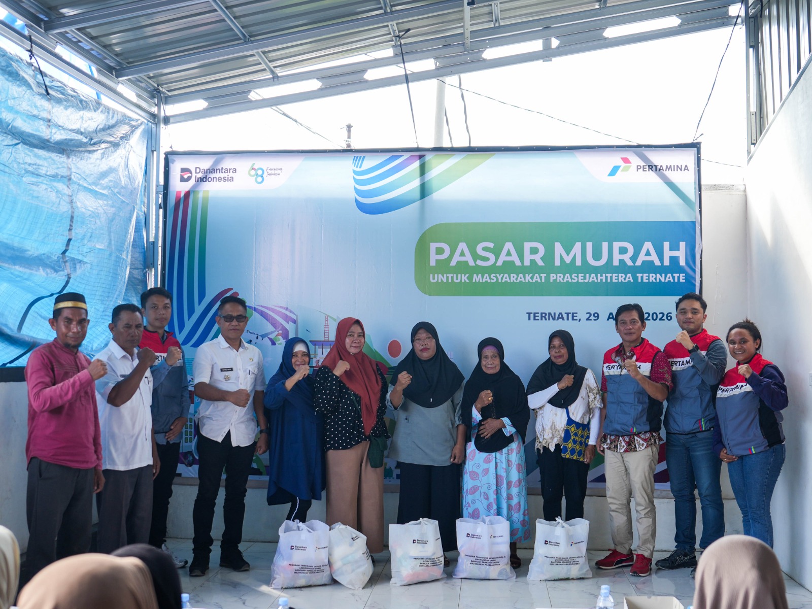Pertamina Patra Niaga Gelar Pasar Murah,  1.000 Paket Sembako Terjangkau Untuk Masyarakat Di Ternate