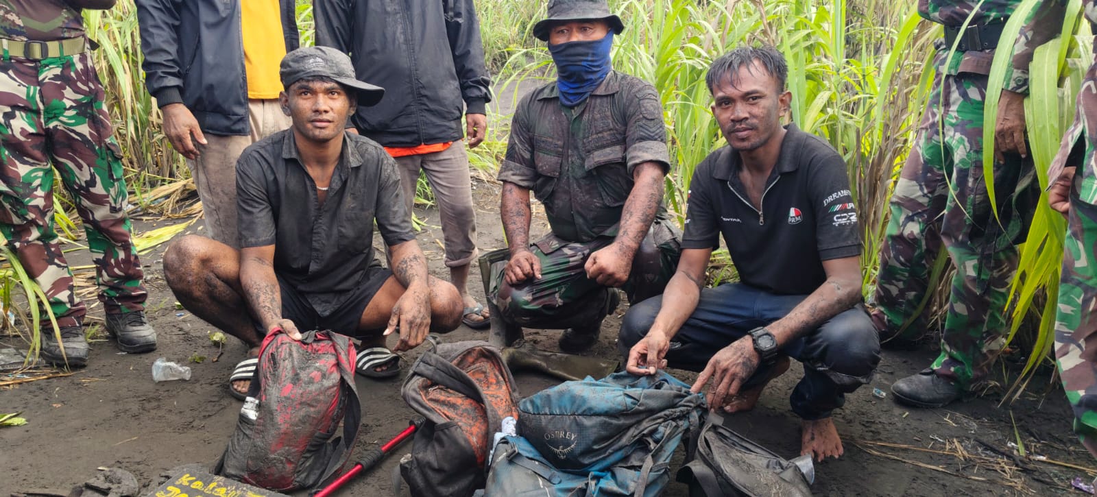 Tangis Dan Abu Vulkanik Di Dukono, Kei Dan Tamim Jadi Saksi Tragis Detik-Detik Ditemukannya Angel