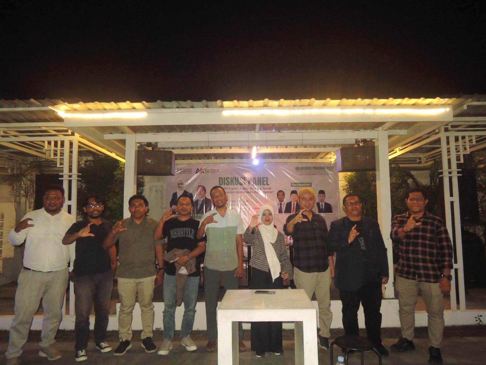 Diskusi Politik Digital Di Ternate, Akademisi Soroti Kuasa Media Sosial Dan Tantangan Demokrasi