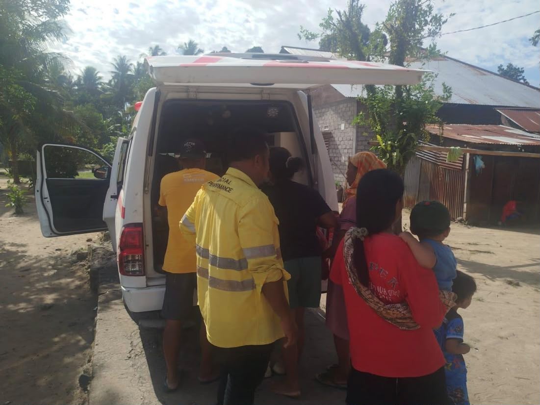Wujud Menambang Dengan Hati, NHM Peduli Konsisten Layani Ratusan Warga Dengan Ambulance Gratis
