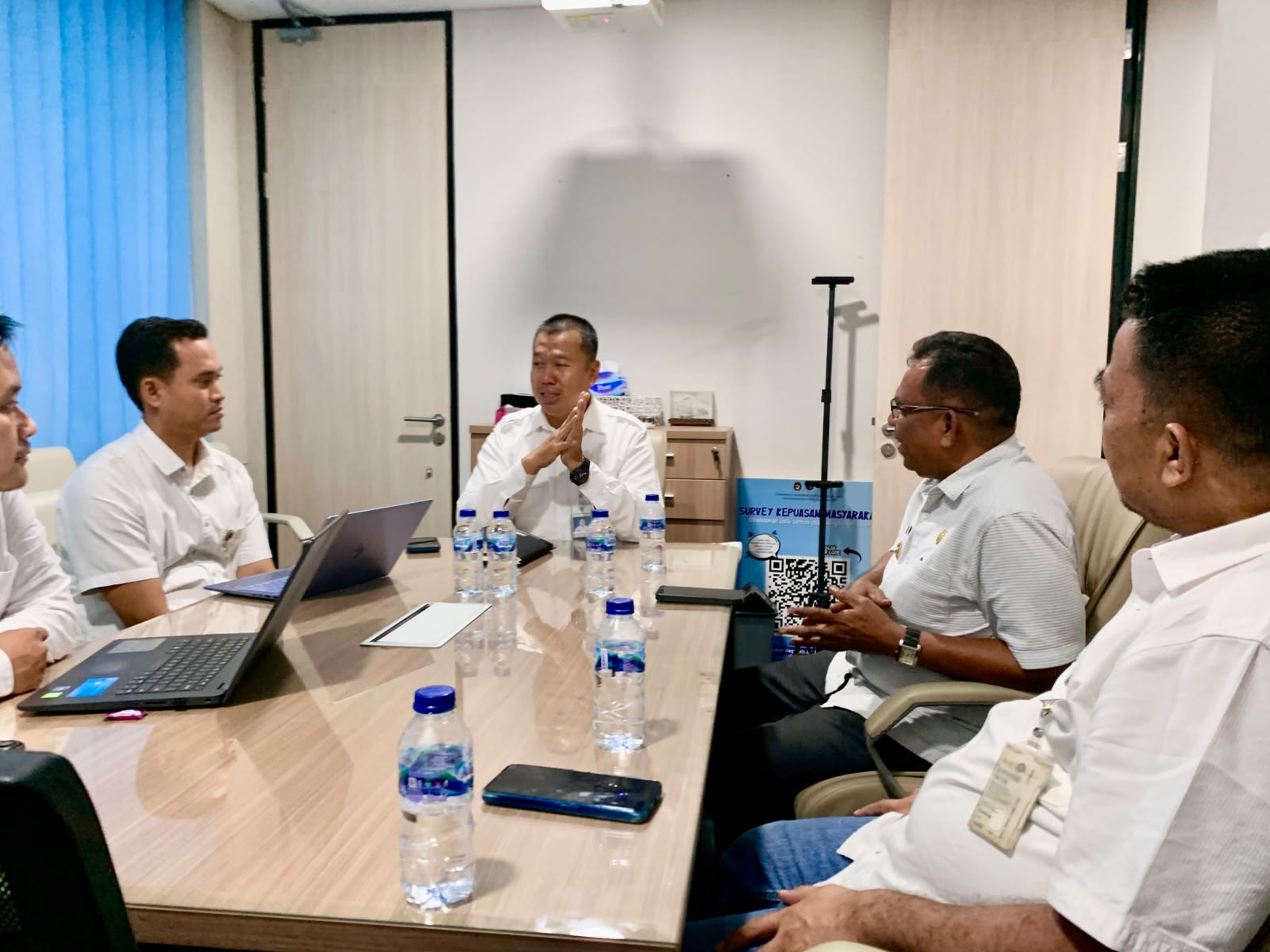 Wabup Kasman Temui Dirjen Kemenhub, Perjuangkan Nasib Tol Laut Di Pelabuhan Galela