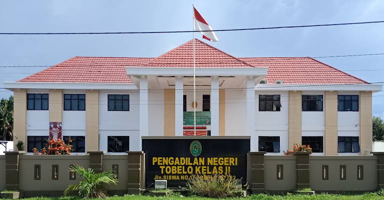 Rektor Universitas Ternama Di Halut Berinisial HK Gugat Cerai Istrinya Di PN Tobelo, Dugaan Orang Ketiga Mencuat