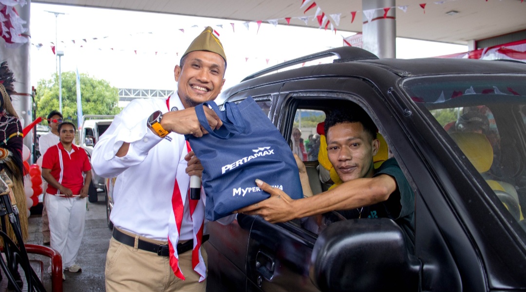 Pertamina Patra Niaga Rayakan Semarak HUT Ke-81 Republik Indonesia Di SPBU Bersama Pelanggan Setia