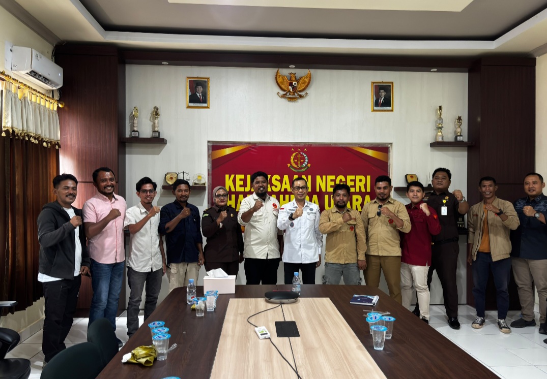 Pemuda Muhammadiyah Silaturahim Dengan Kajari Halut
